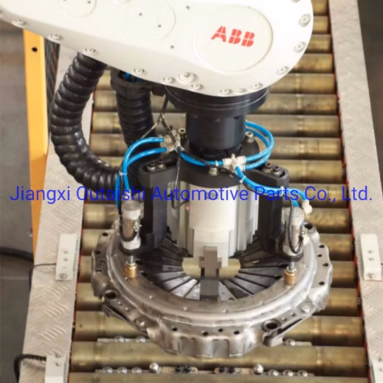 Auto-Ersatzteile LKW-Kupplungsdeckel und Druckplatten-Unterbaugruppe 1882 280 213 1882 280 138 1882 280 133 Original-Autozubehör Schraubenfeder-Kupplungsdeckel